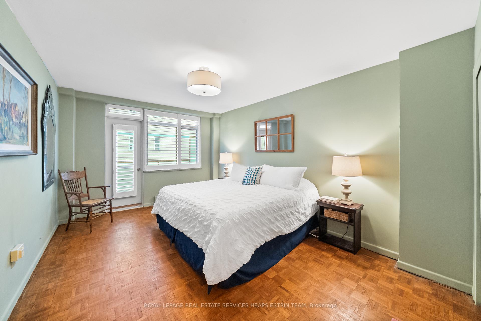 Photo 10 of Unit 204, 581 Avenue Road, Toronto, Yonge-St. Clair — HOMEH