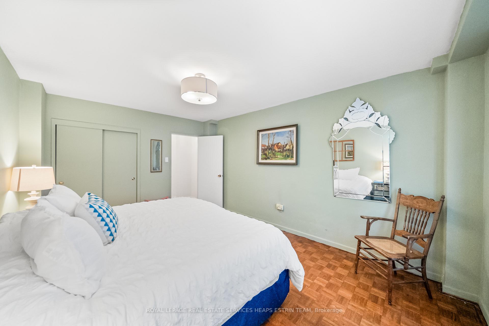 Photo 12 of Unit 204, 581 Avenue Road, Toronto, Yonge-St. Clair — HOMEH
