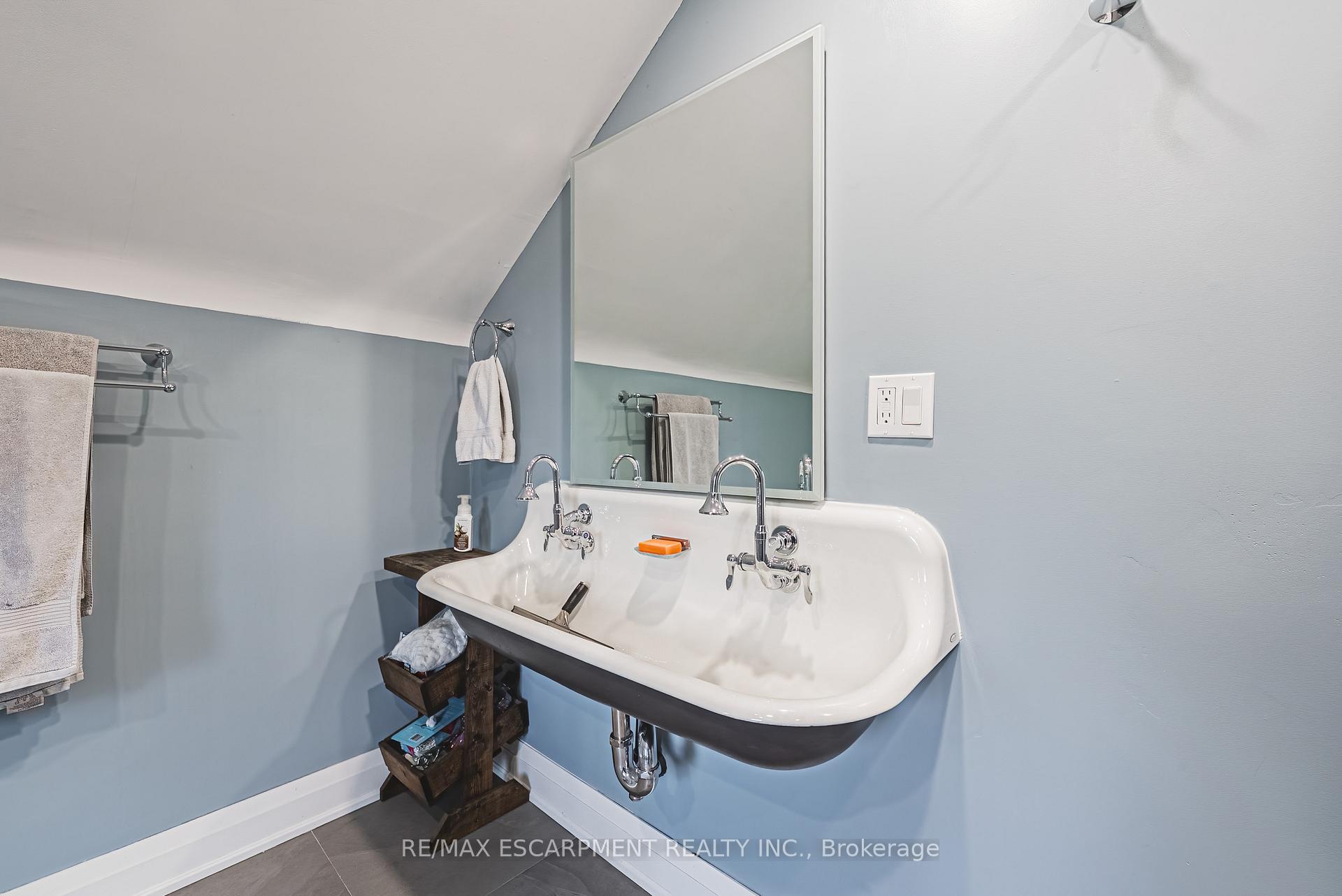 Photo 23 of 1292 Glancaster Road, Hamilton, Ancaster — HOMEH