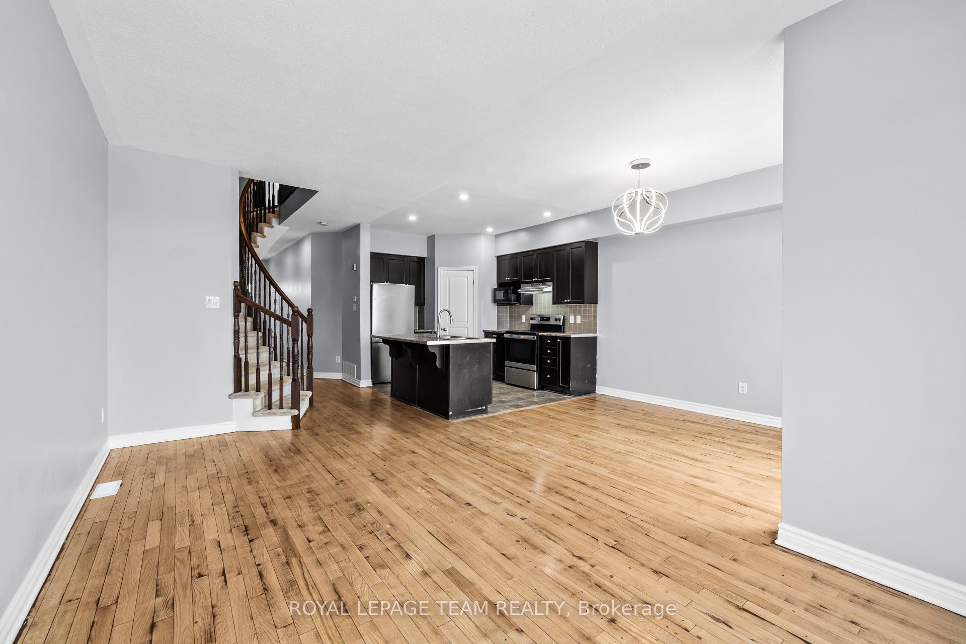 Photo 7 of 943 Klondike Road, Ottawa, Kanata - Morgan's Grant/South March — HOMEH