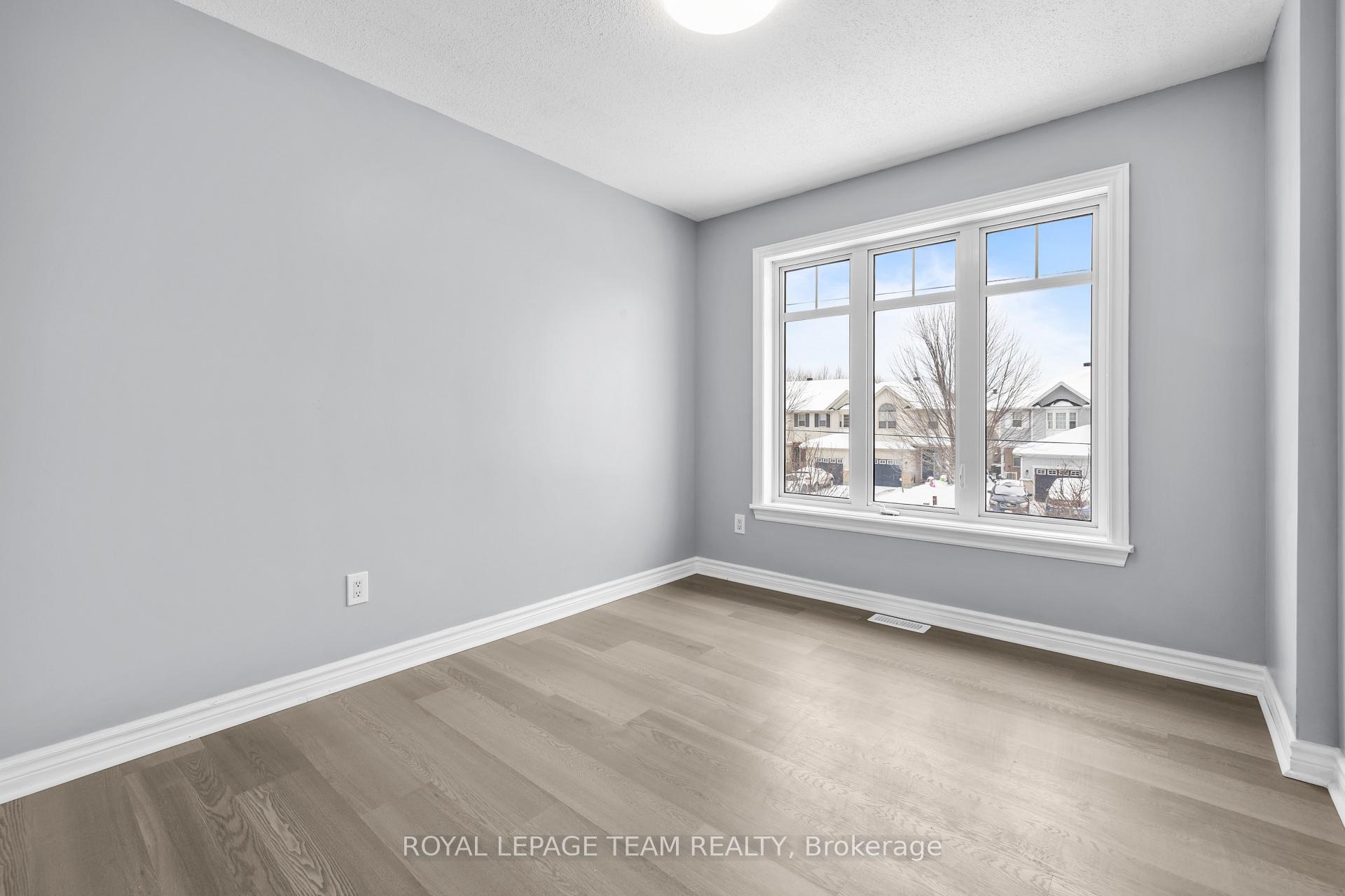 Photo 10 of 943 Klondike Road, Ottawa, Kanata - Morgan's Grant/South March — HOMEH