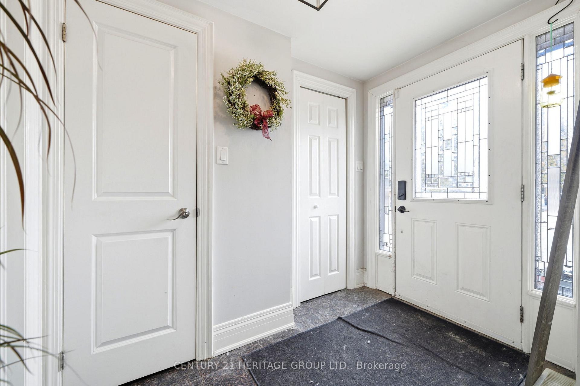 Photo 7 of 143 Silas Boulevard, Georgina, Keswick North — HOMEH