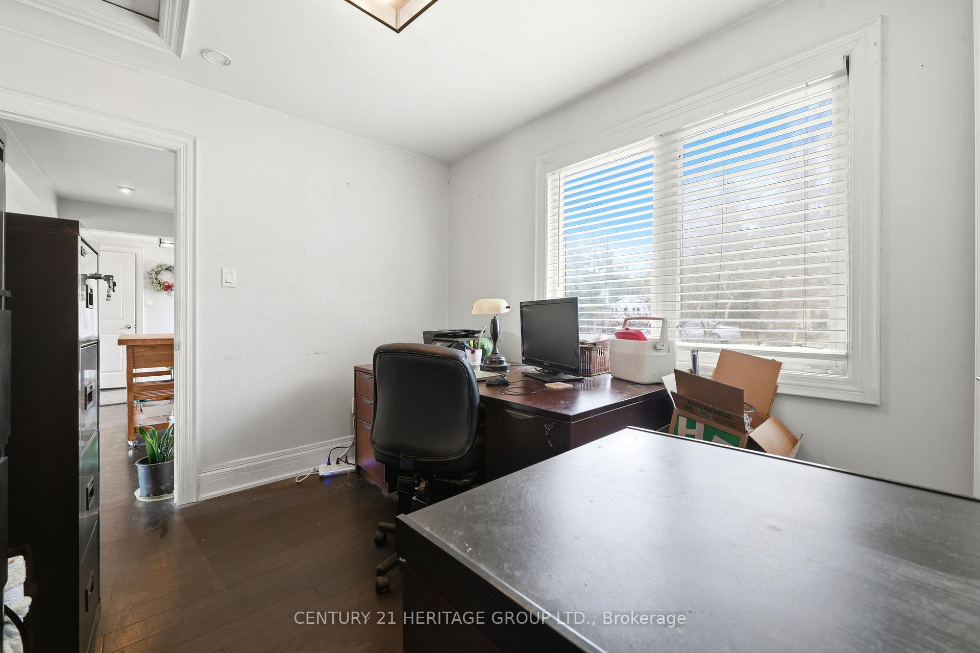Photo 18 of 143 Silas Boulevard, Georgina, Keswick North — HOMEH