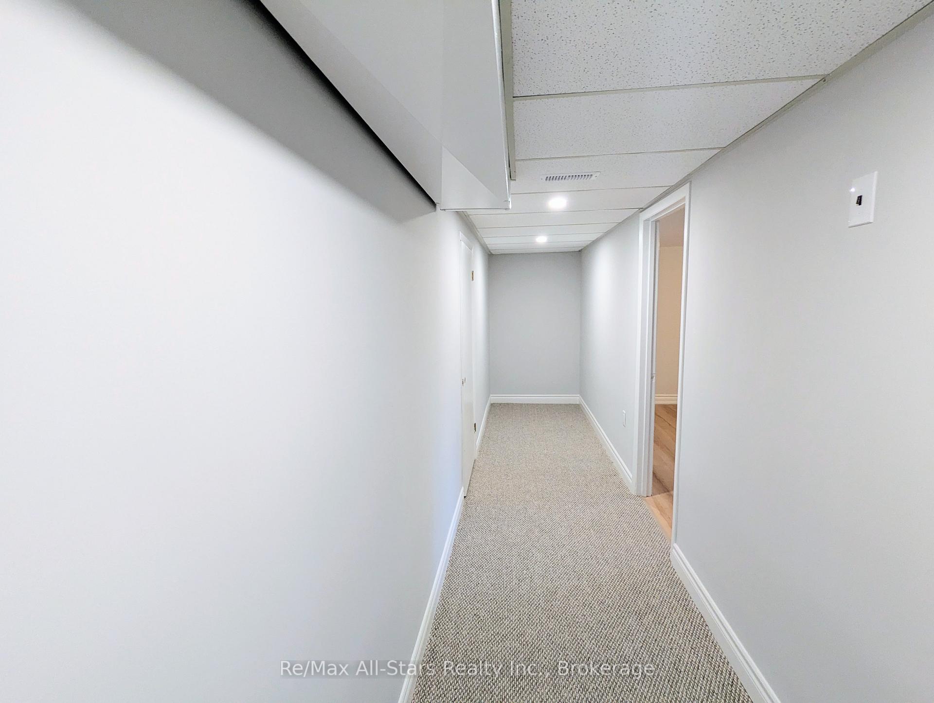 Photo 23 of 1886 Croftdale Crescent, Peterborough, Monaghan Ward 2 — HOMEH