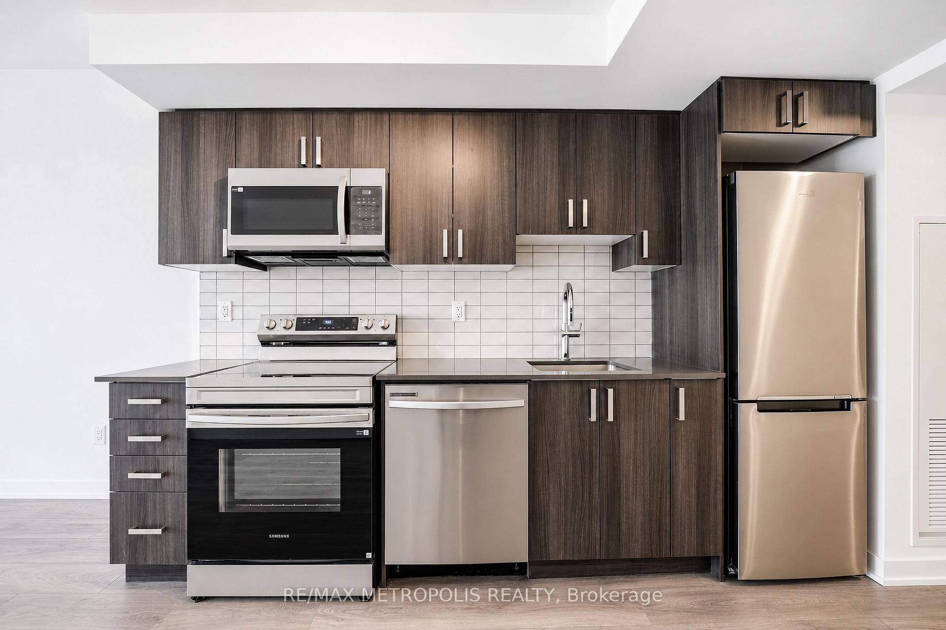 Photo 7 of Unit 1309, 1010 Sandy Beach Road, Pickering, Bay Ridges — HOMEH