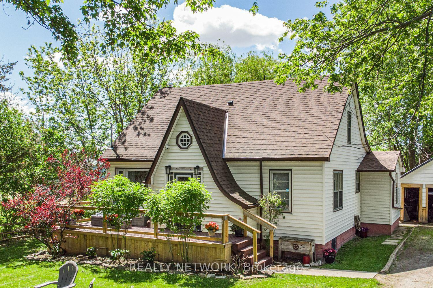 Photo 2 of 32 Grant Avenue, Haldimand, Dunnville — HOMEH