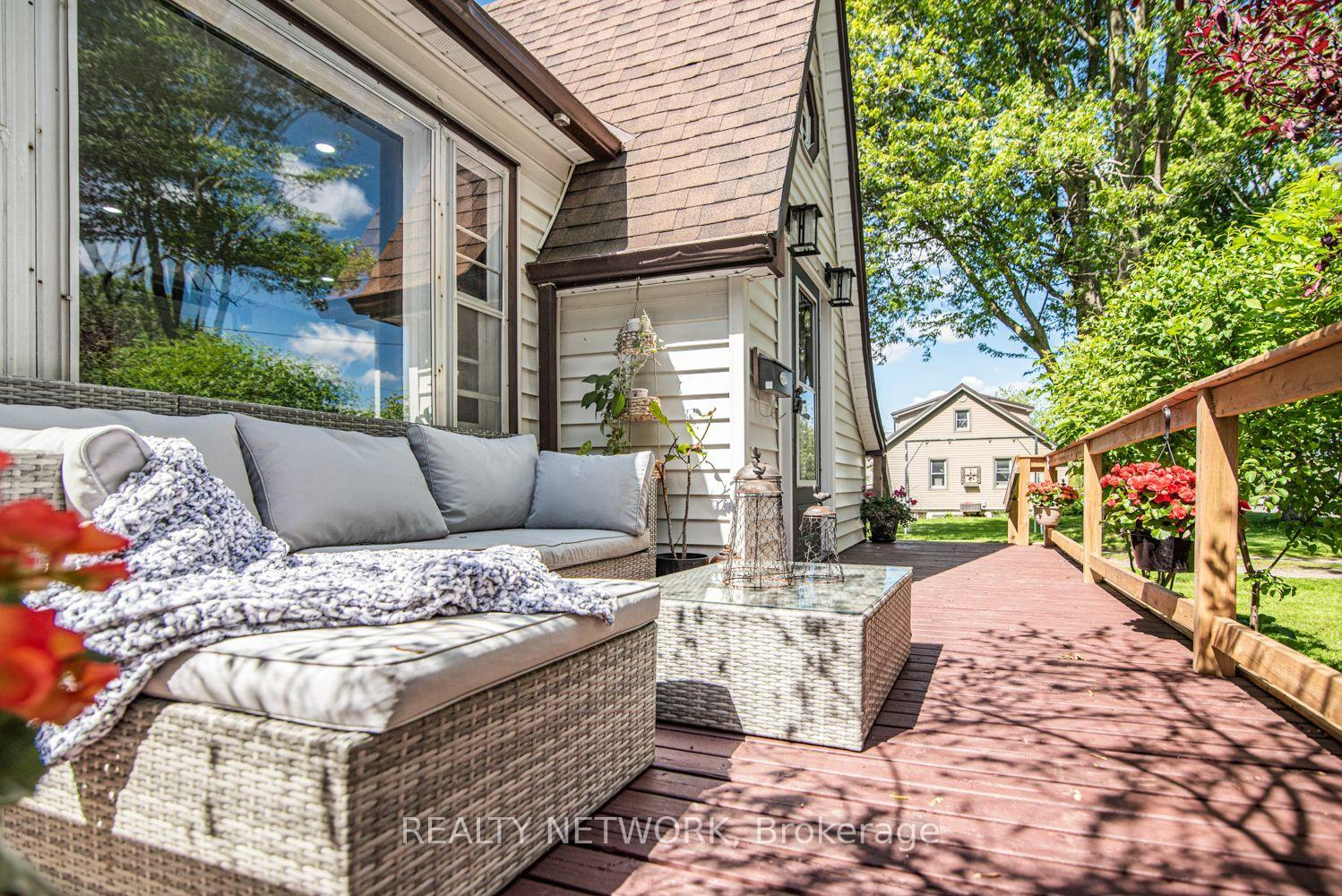 Photo 4 of 32 Grant Avenue, Haldimand, Dunnville — HOMEH