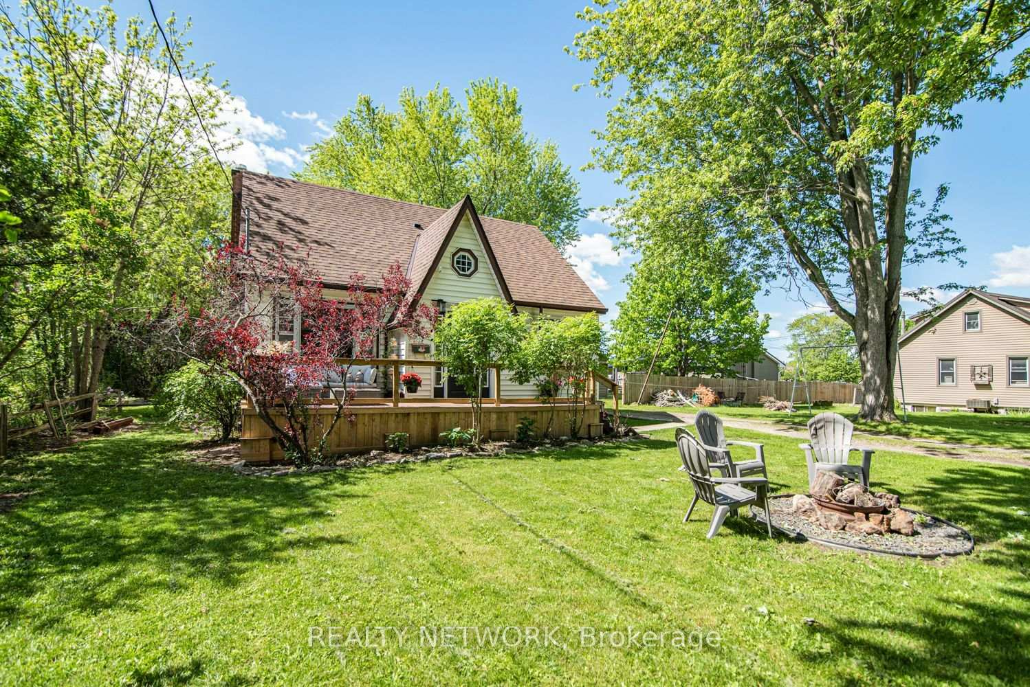 Photo 6 of 32 Grant Avenue, Haldimand, Dunnville — HOMEH