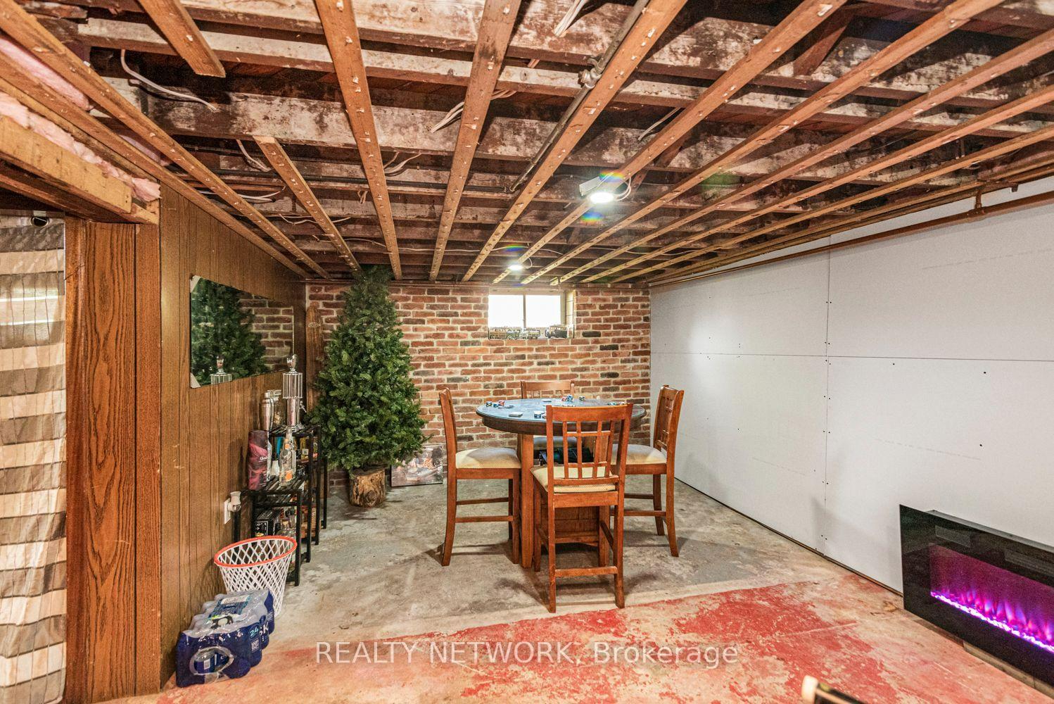 Photo 35 of 32 Grant Avenue, Haldimand, Dunnville — HOMEH
