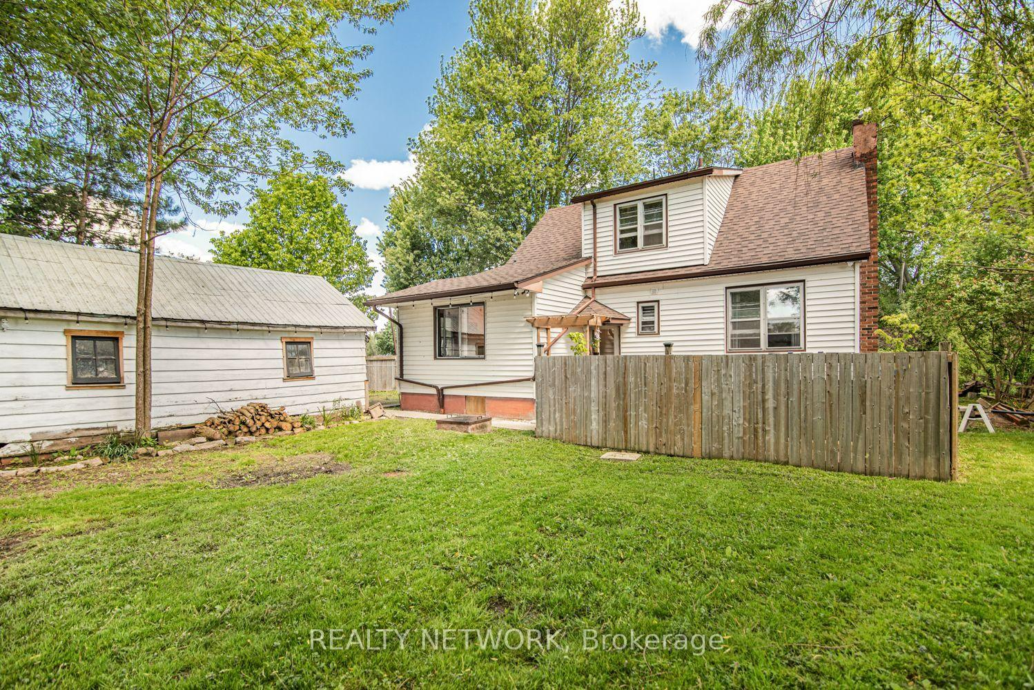 Photo 42 of 32 Grant Avenue, Haldimand, Dunnville — HOMEH