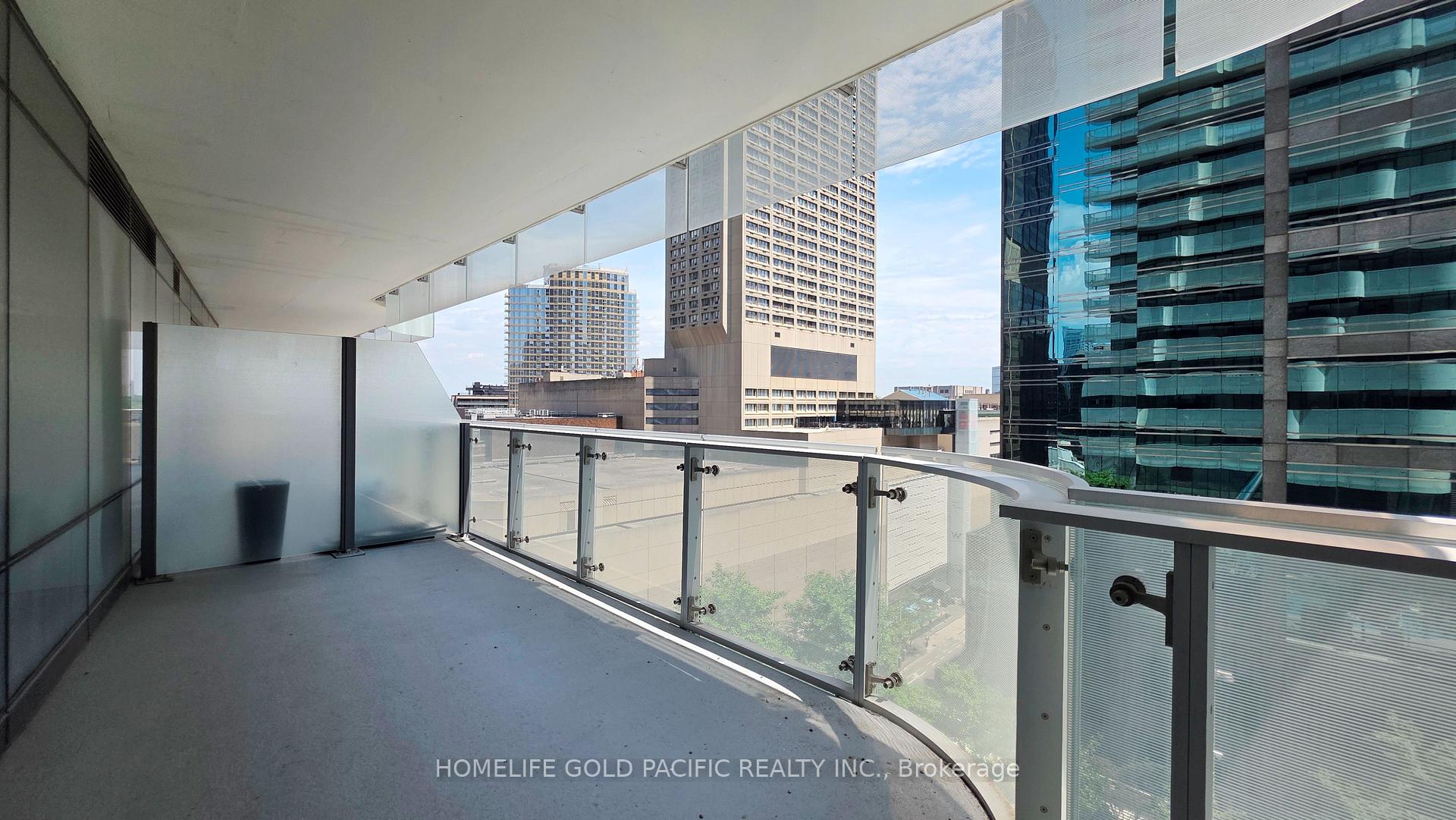 Photo 12 of Unit 902, 1 Bloor Street E, Toronto, Church-Yonge Corridor — HOMEH