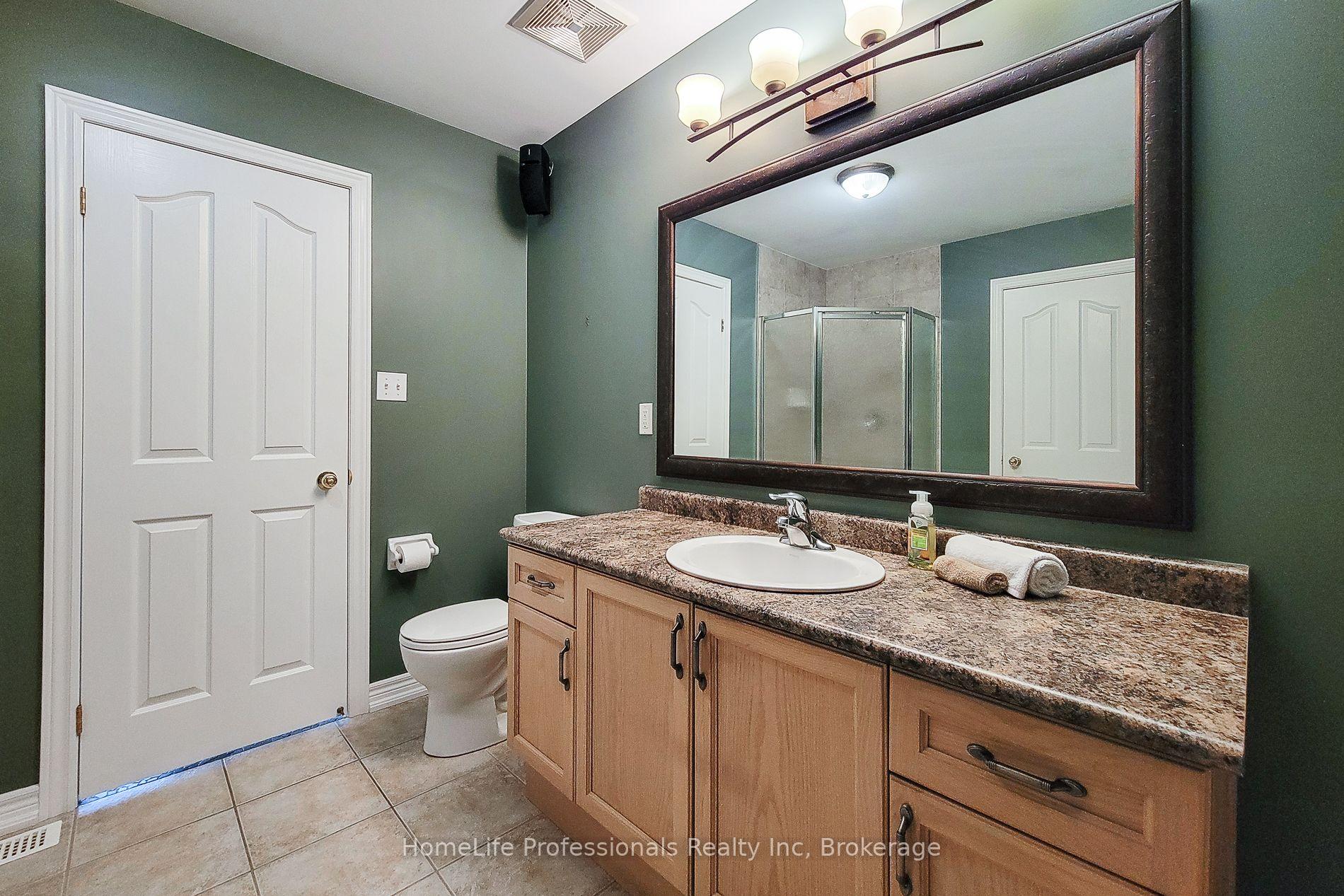 Photo 26 of 512 Stonehenge Drive, Hamilton, Meadowlands — HOMEH