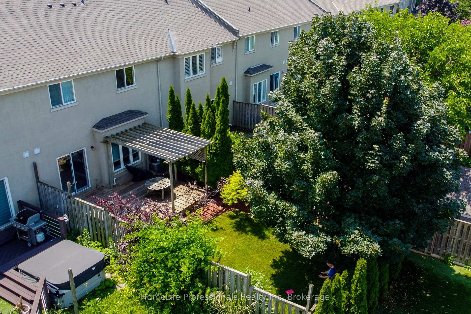 Photo 44 of 512 Stonehenge Drive, Hamilton, Meadowlands — HOMEH