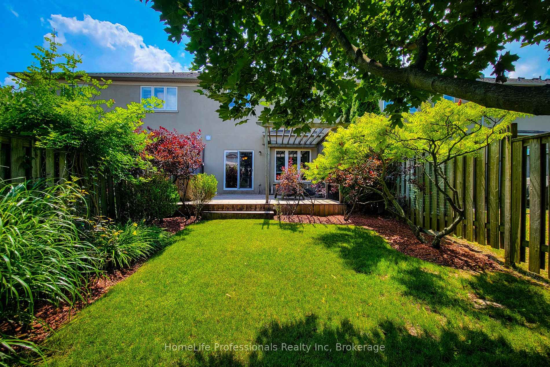 Photo 45 of 512 Stonehenge Drive, Hamilton, Meadowlands — HOMEH