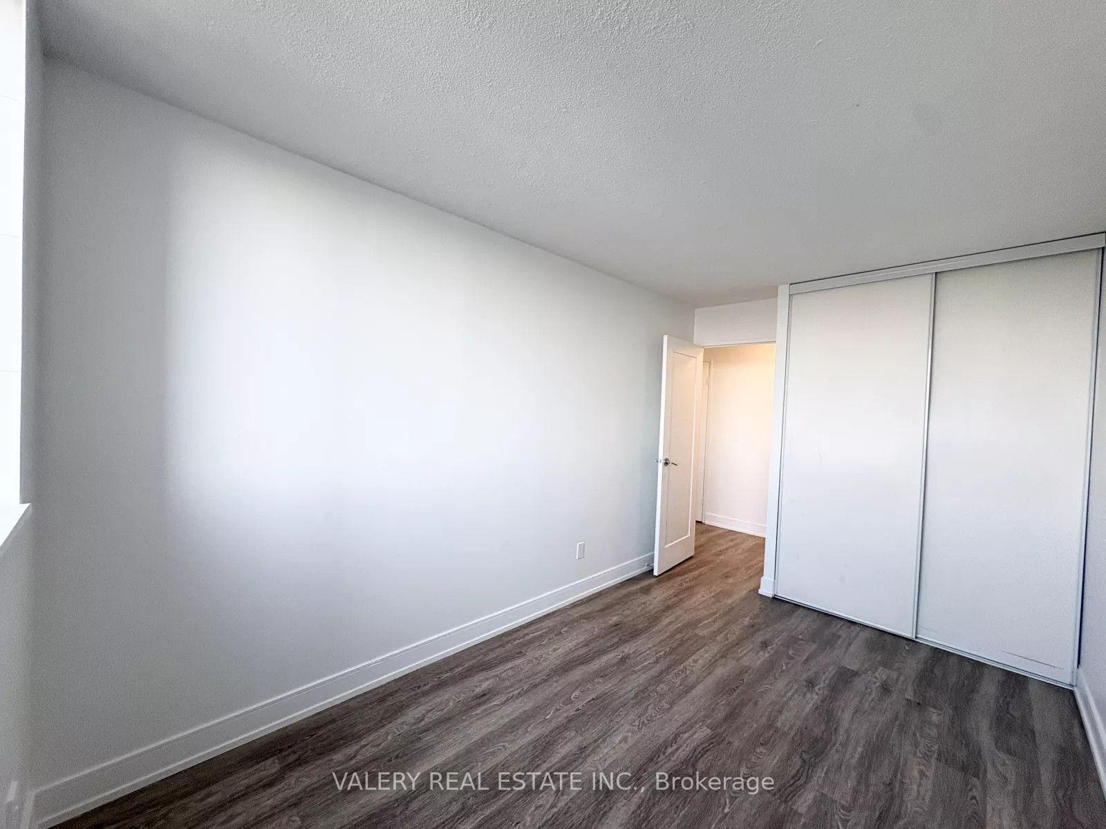 Photo 16 of Unit 1104, 294 Chandler Drive, Kitchener, Laurentian Hills — HOMEH