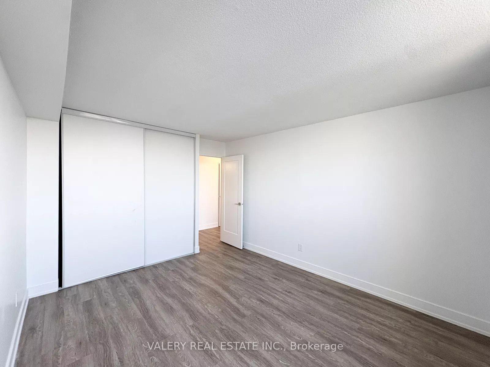 Photo 18 of Unit 1104, 294 Chandler Drive, Kitchener, Laurentian Hills — HOMEH