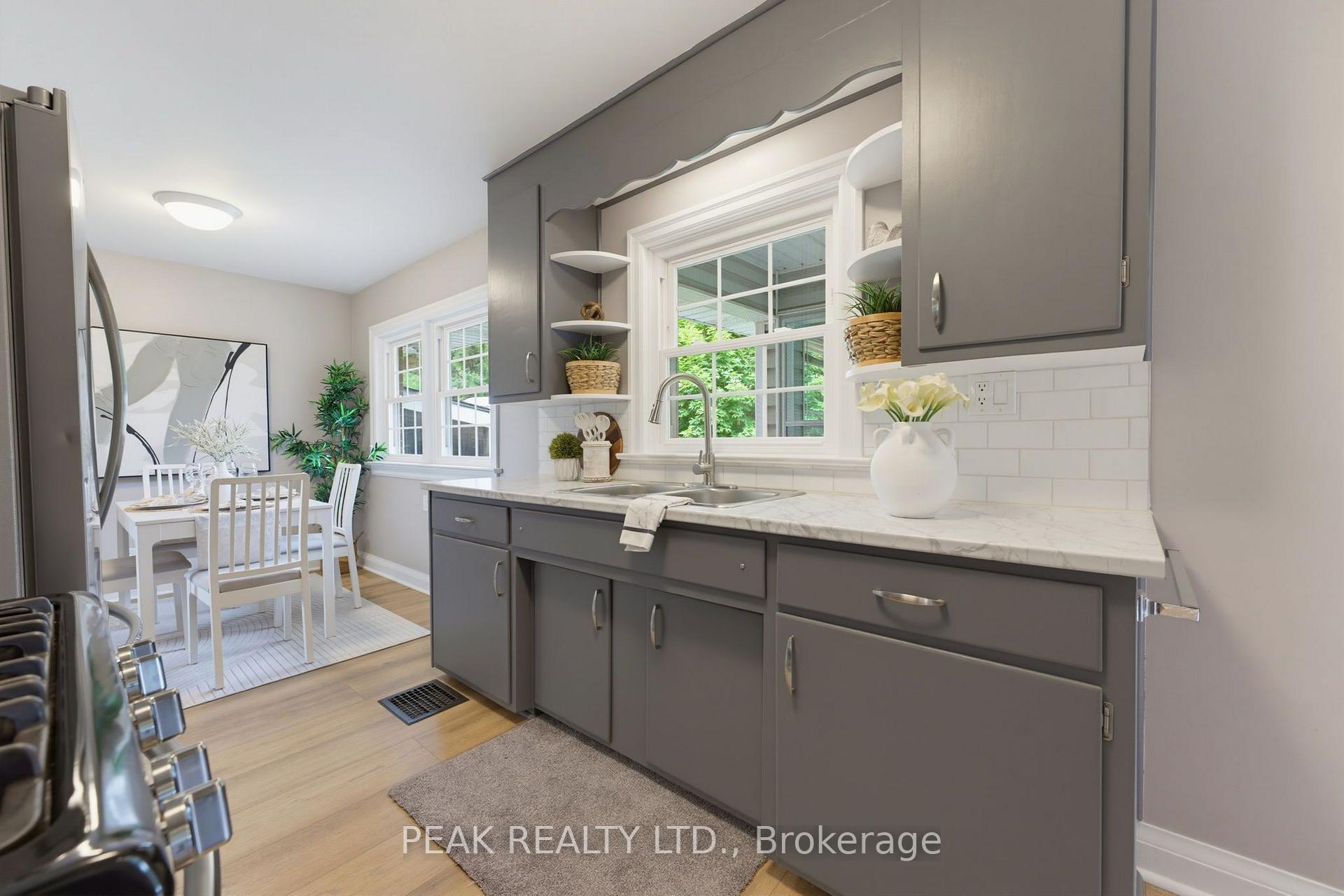Photo 8 of 84 Dundas Street W, Brant, Paris — HOMEH