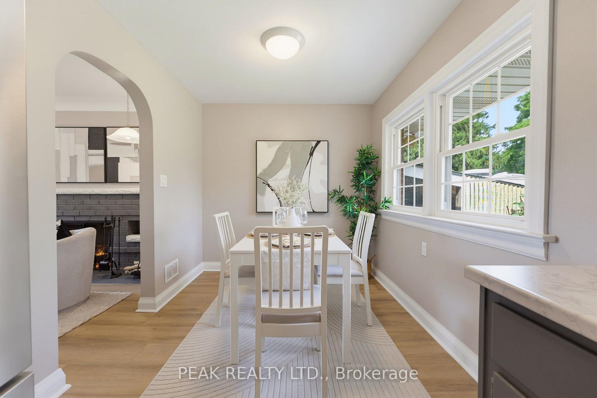 Photo 11 of 84 Dundas Street W, Brant, Paris — HOMEH