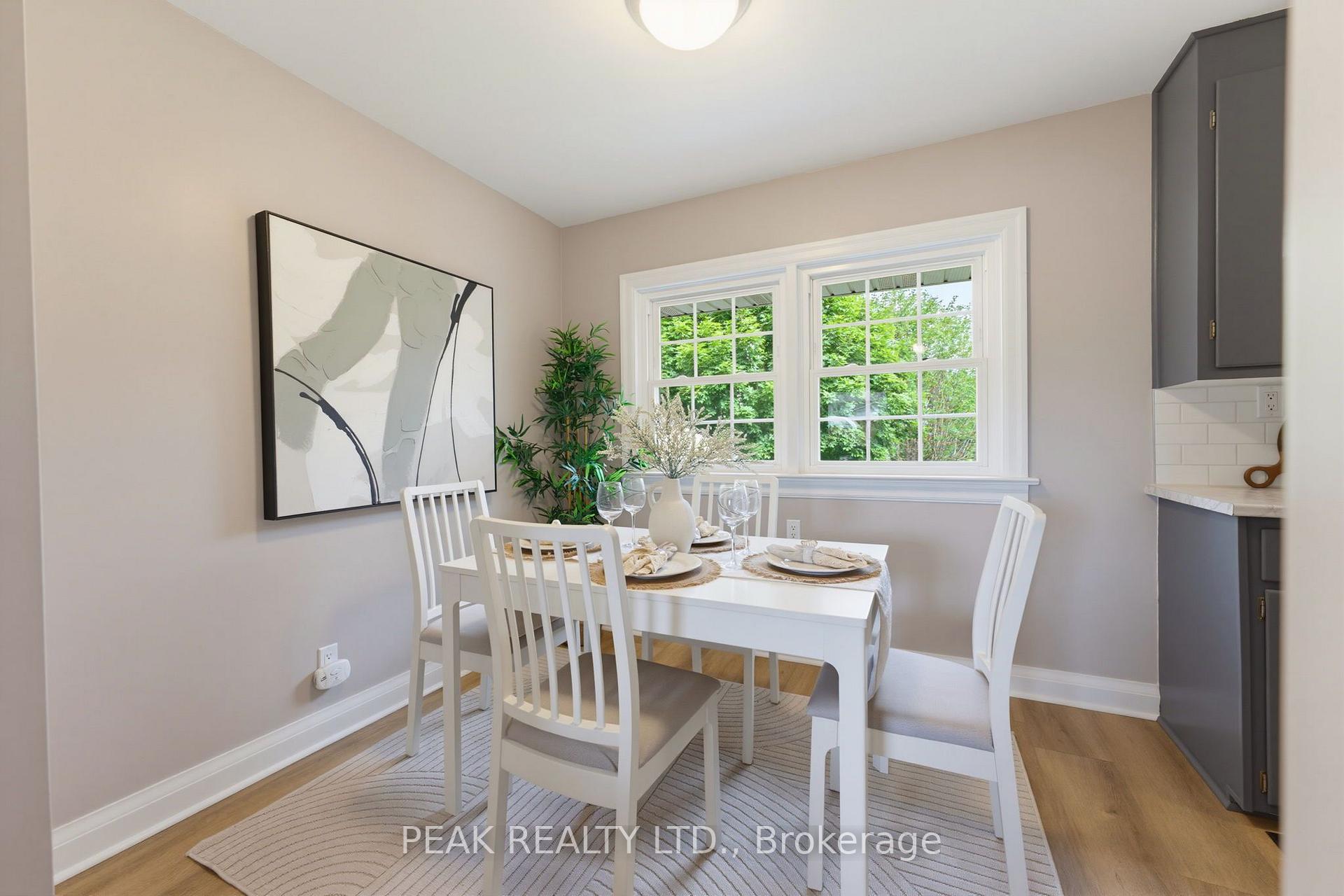 Photo 12 of 84 Dundas Street W, Brant, Paris — HOMEH