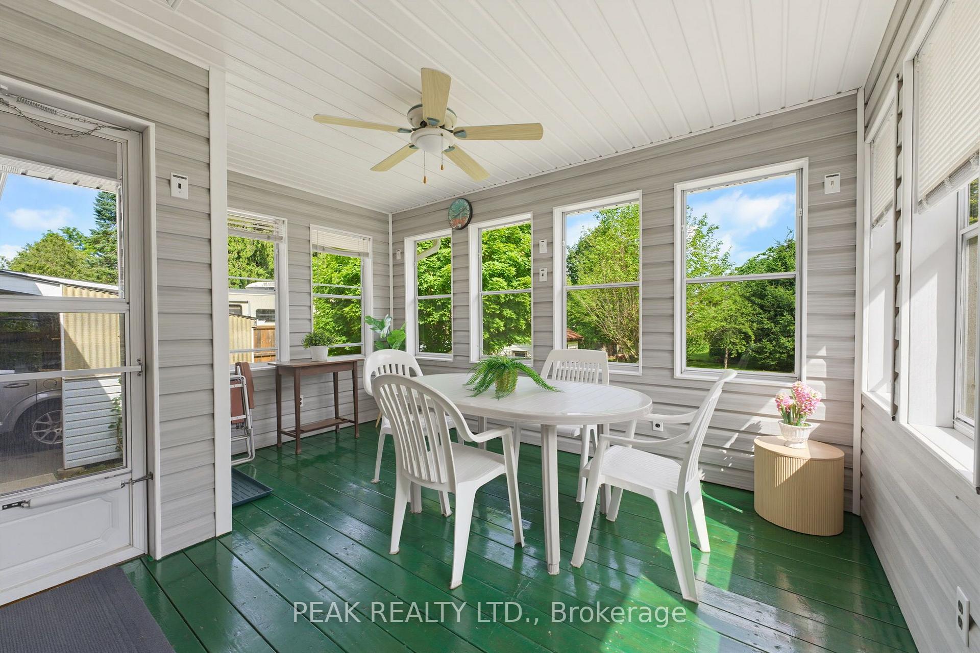 Photo 17 of 84 Dundas Street W, Brant, Paris — HOMEH