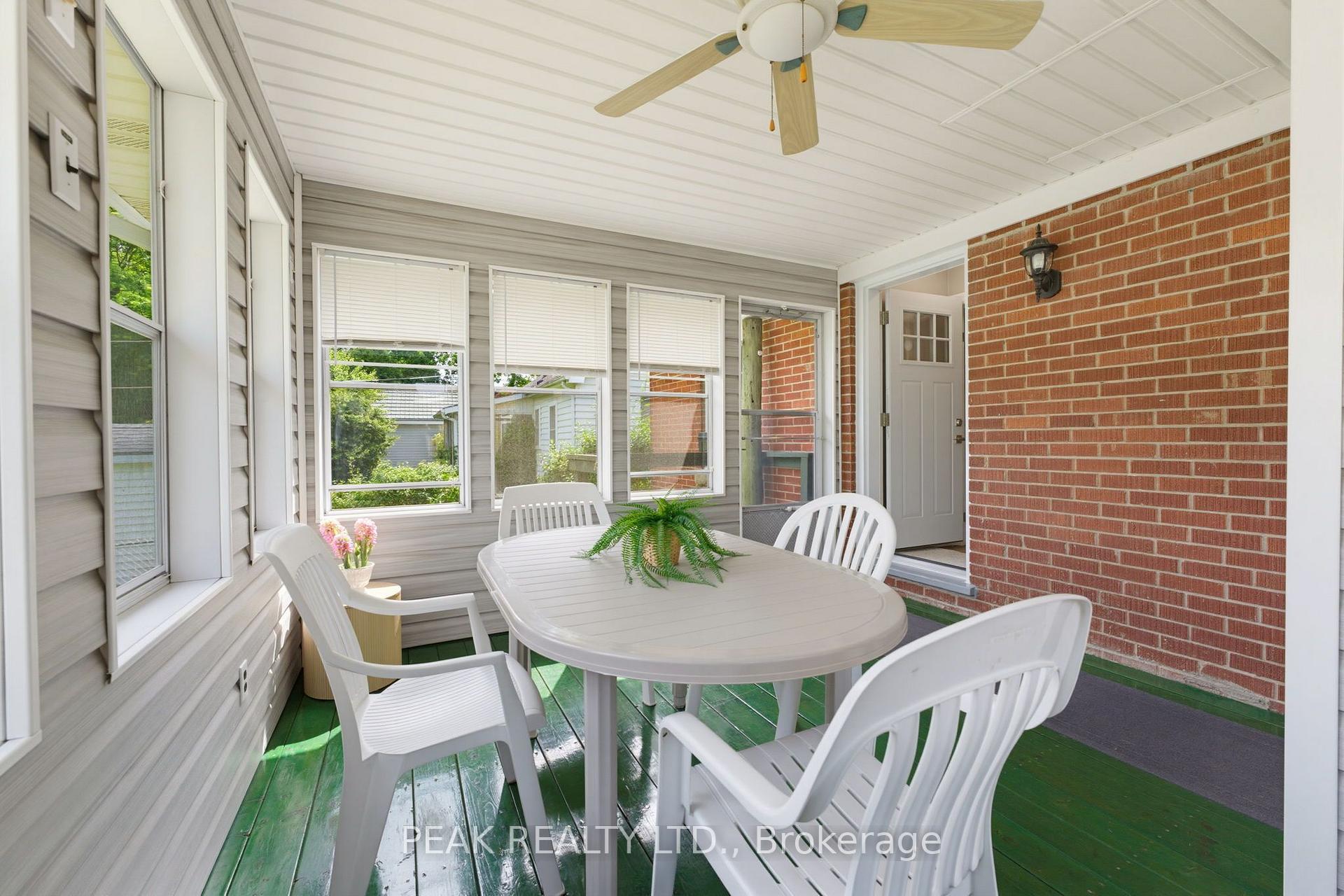 Photo 18 of 84 Dundas Street W, Brant, Paris — HOMEH