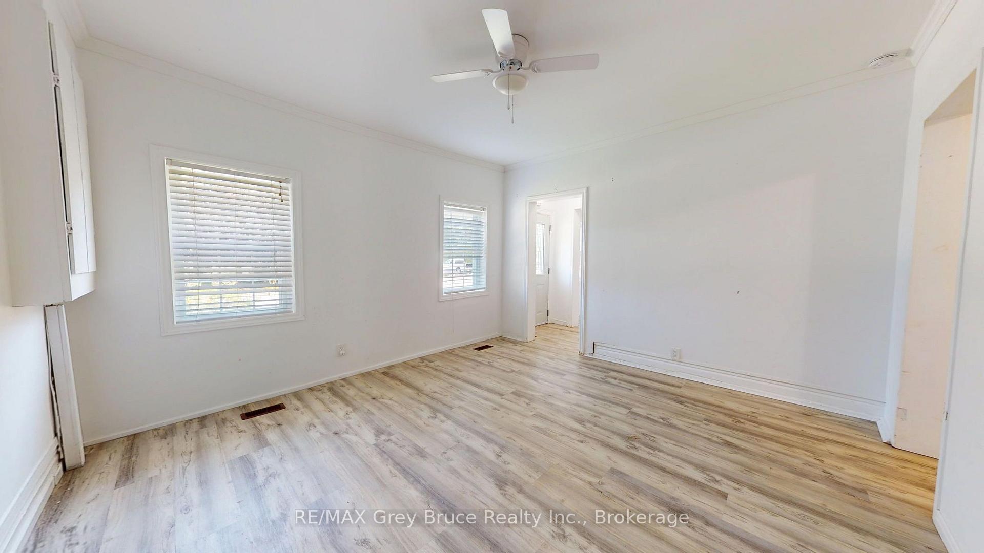 Photo 4 of 218 Denmark Street, Meaford — HOMEH