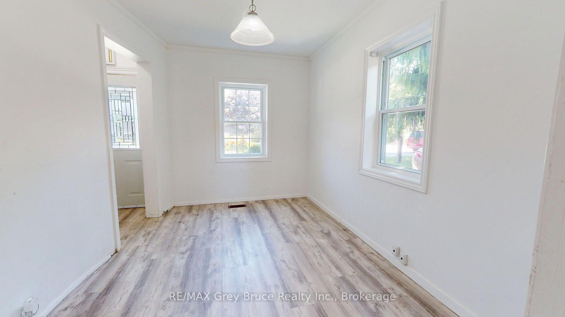 Photo 14 of 218 Denmark Street, Meaford — HOMEH