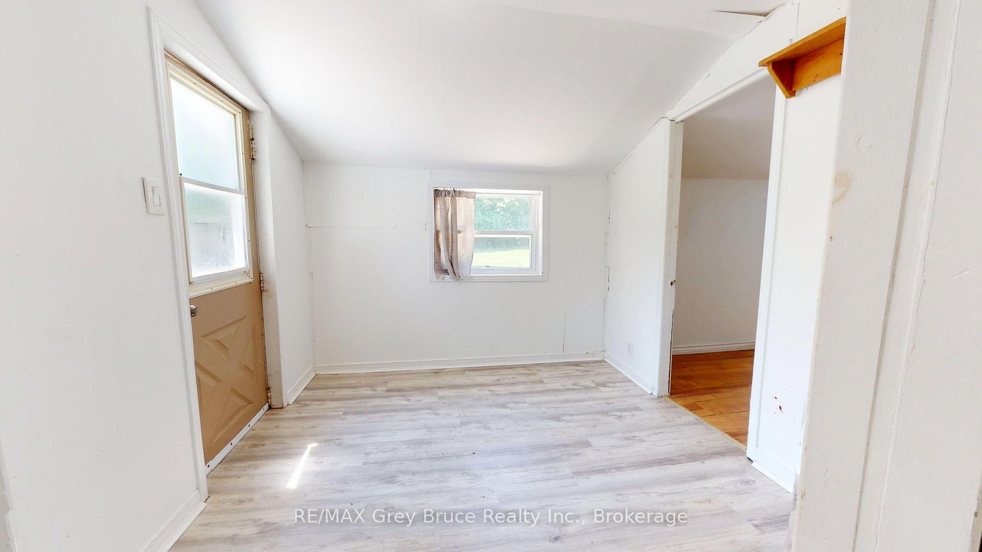 Photo 15 of 218 Denmark Street, Meaford — HOMEH