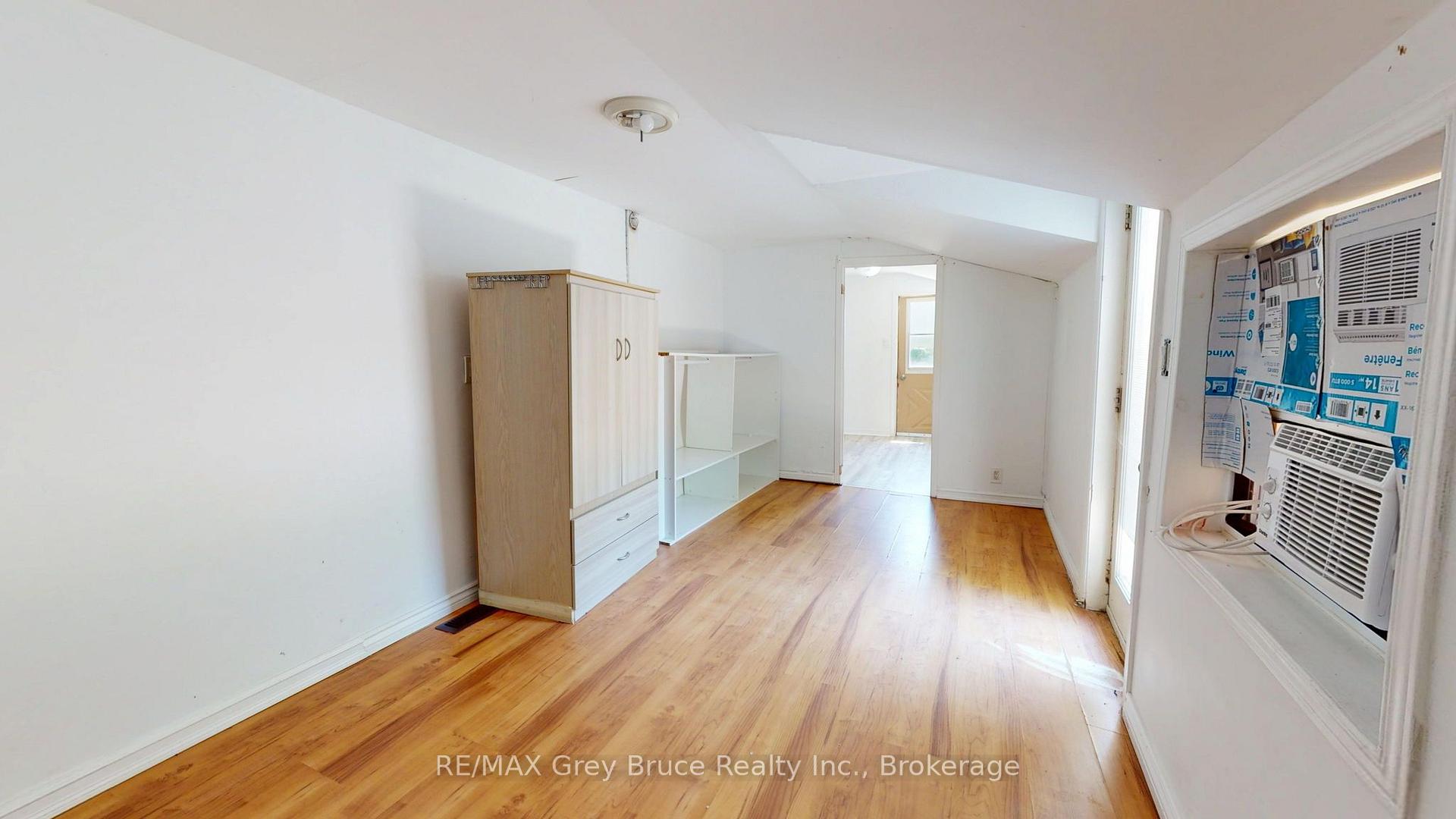 Photo 19 of 218 Denmark Street, Meaford — HOMEH