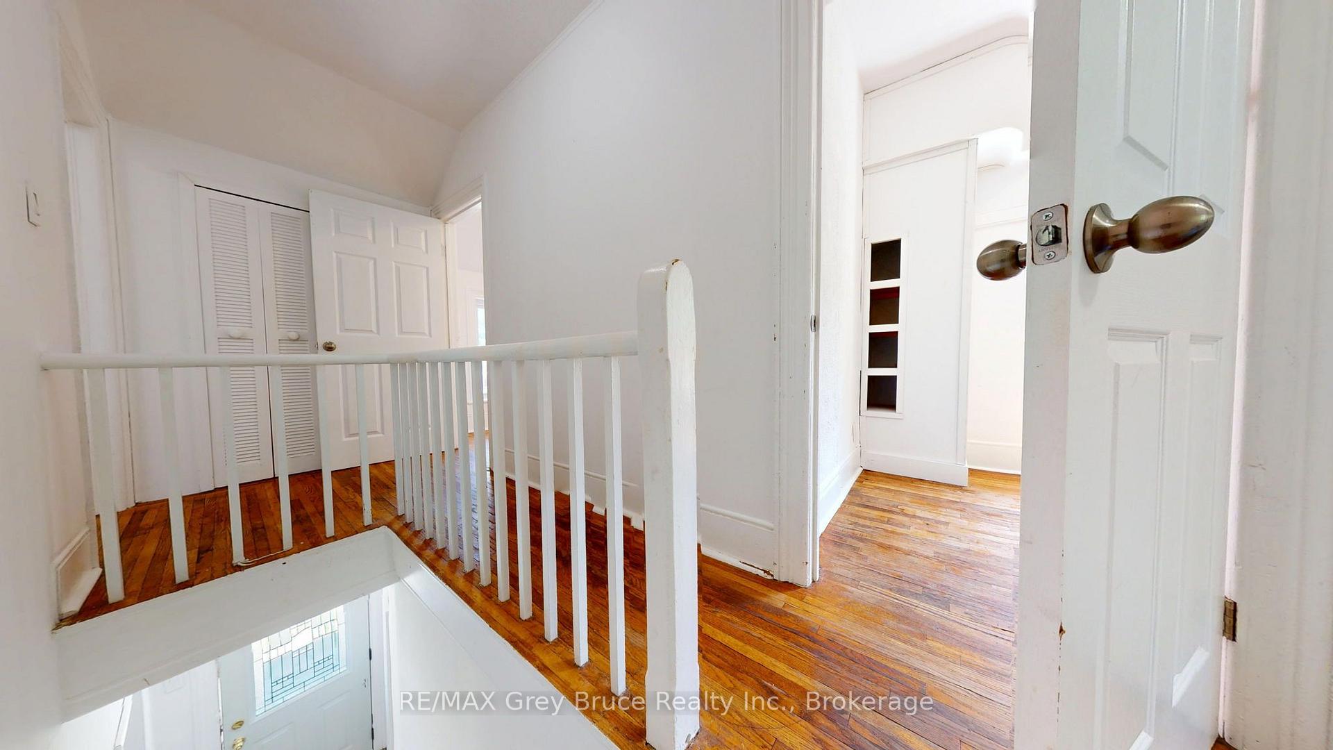 Photo 21 of 218 Denmark Street, Meaford — HOMEH