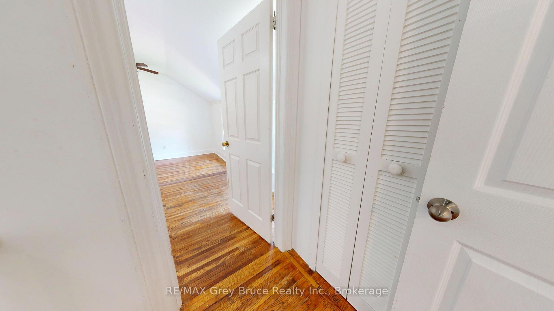 Photo 22 of 218 Denmark Street, Meaford — HOMEH