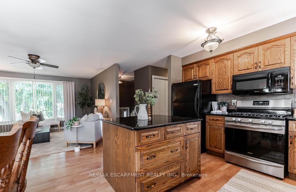 Photo 8 of 42 Jane Street, Haldimand — HOMEH