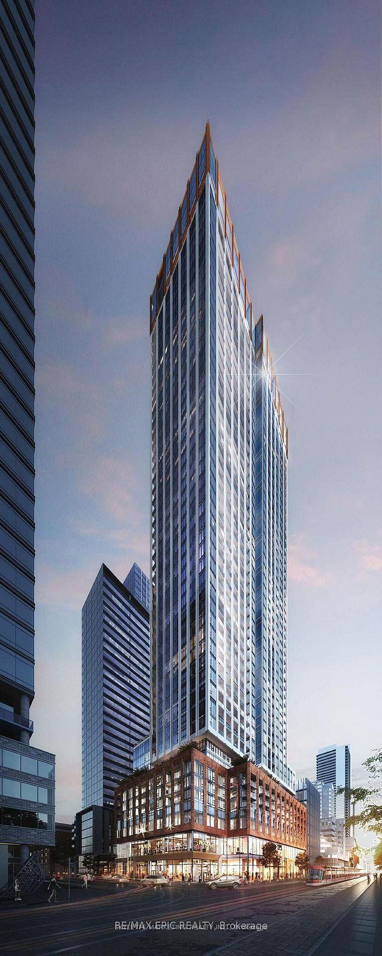 Front of Unit 729, 400 King Street W
