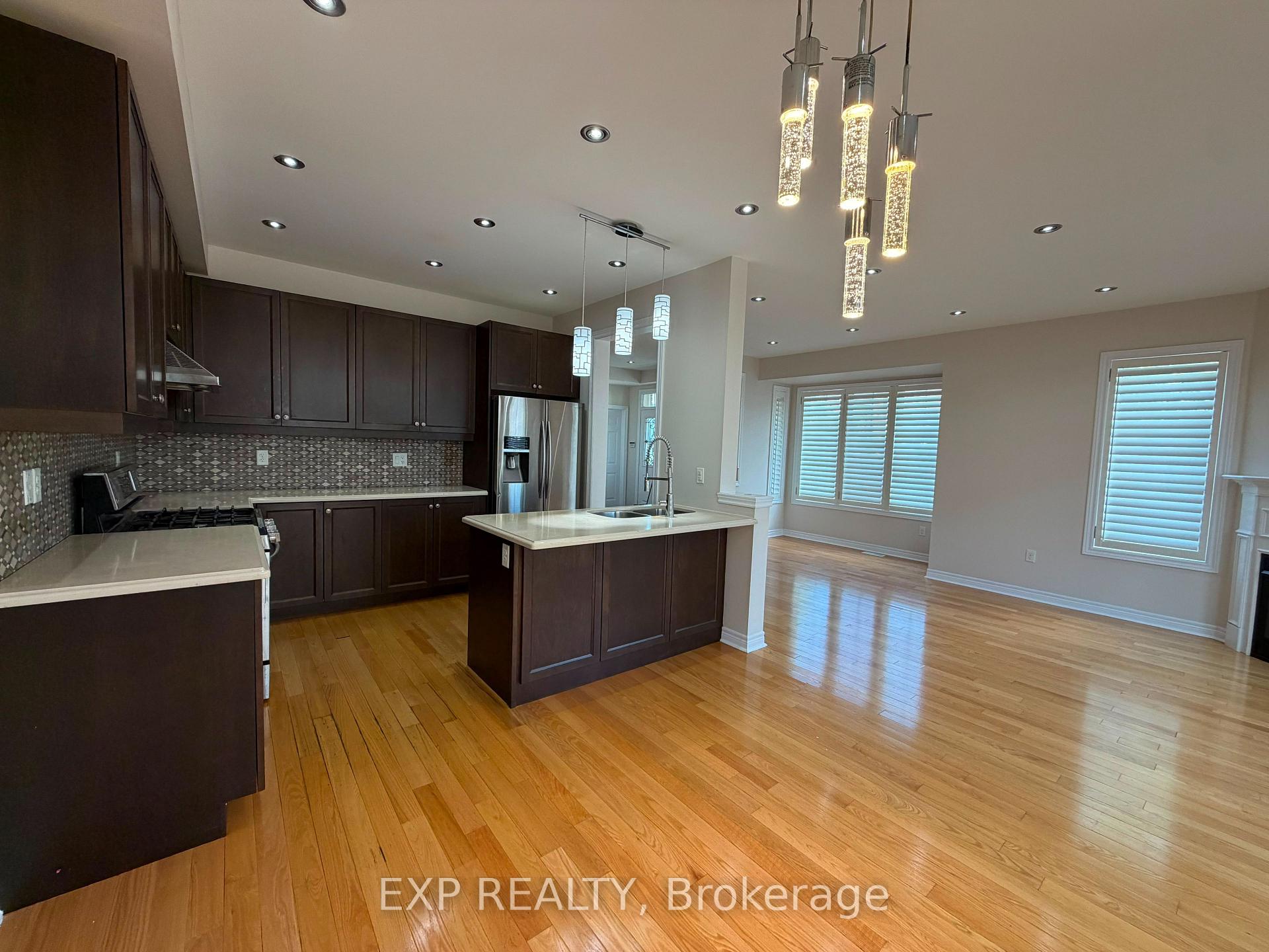 Photo 9 of 17 Yardmaster Drive, Brampton, Northwest Brampton — HOMEH