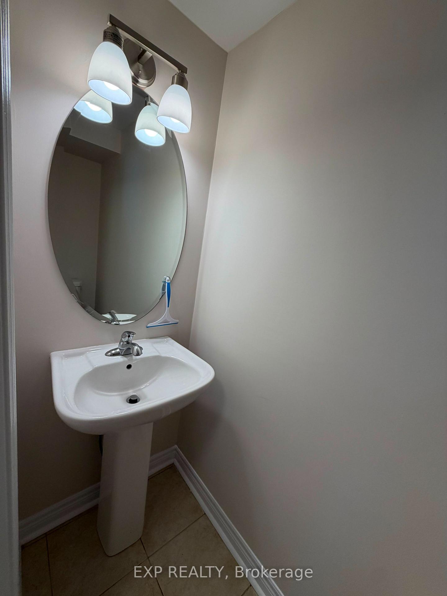 Photo 13 of 17 Yardmaster Drive, Brampton, Northwest Brampton — HOMEH