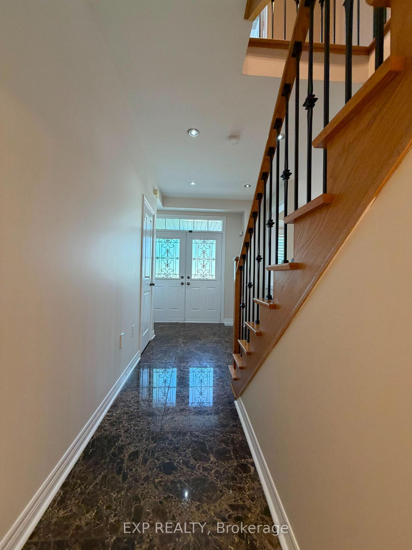 Photo 14 of 17 Yardmaster Drive, Brampton, Northwest Brampton — HOMEH