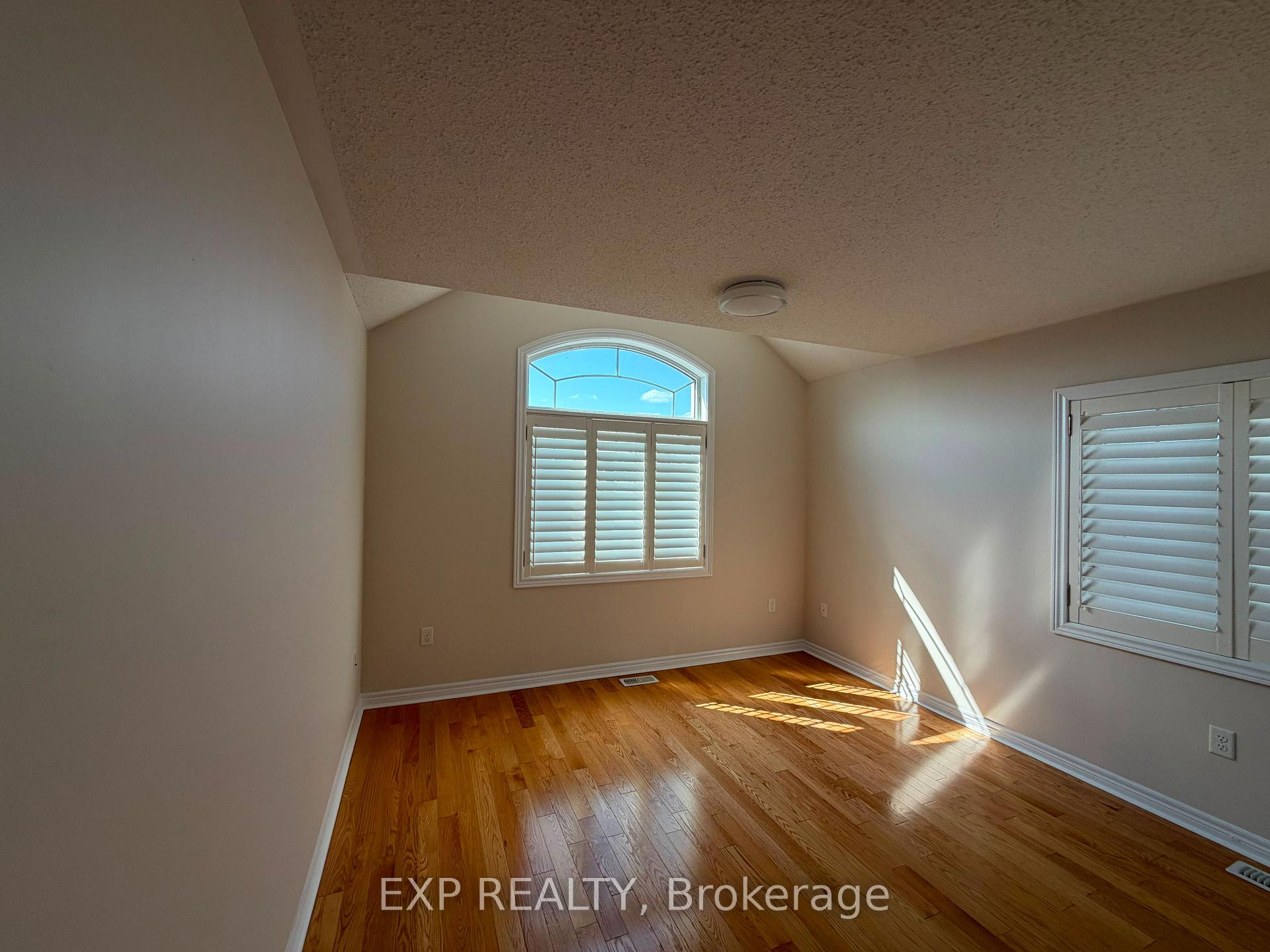Photo 25 of 17 Yardmaster Drive, Brampton, Northwest Brampton — HOMEH
