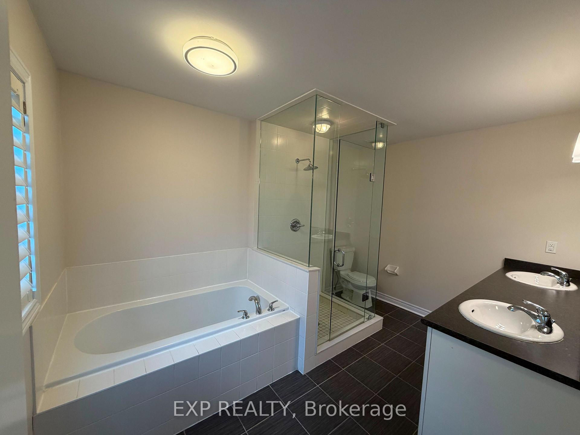 Photo 31 of 17 Yardmaster Drive, Brampton, Northwest Brampton — HOMEH