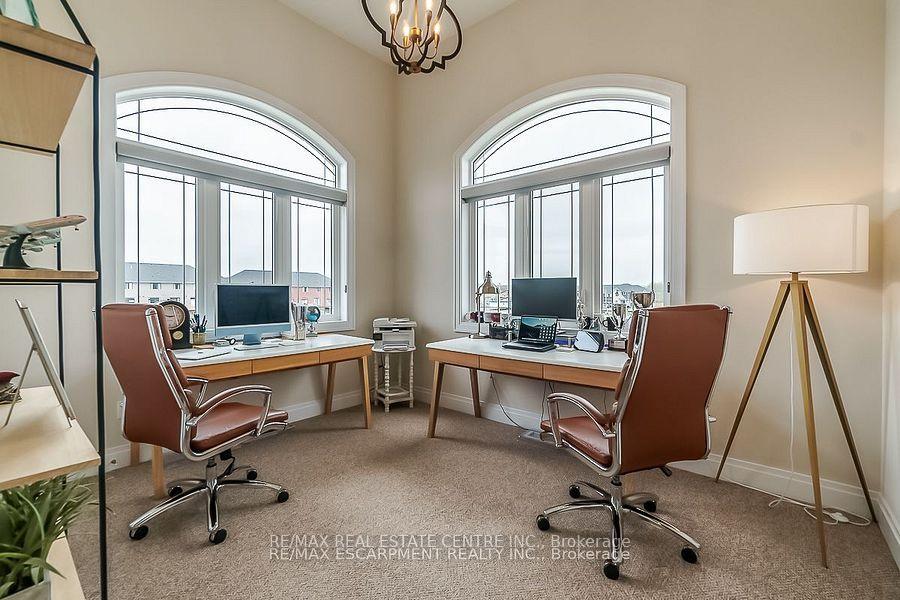 Photo 4 of 41 Westfield Crescent, Hamilton, Waterdown — HOMEH