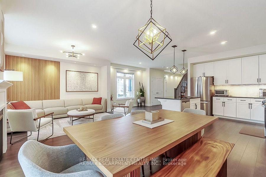 Photo 10 of 41 Westfield Crescent, Hamilton, Waterdown — HOMEH