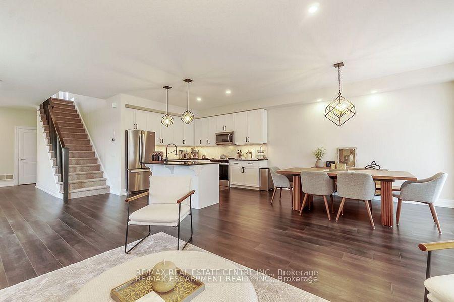 Photo 14 of 41 Westfield Crescent, Hamilton, Waterdown — HOMEH