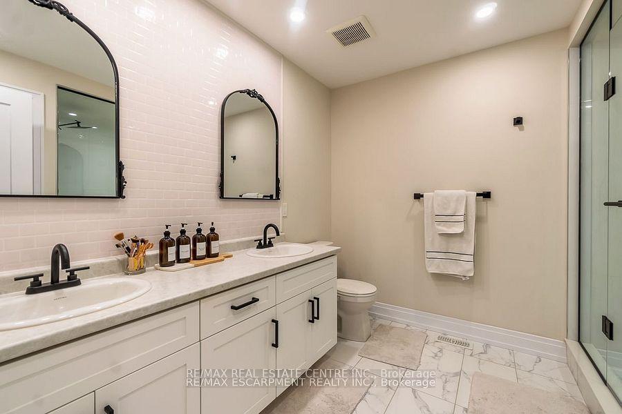 Photo 30 of 41 Westfield Crescent, Hamilton, Waterdown — HOMEH