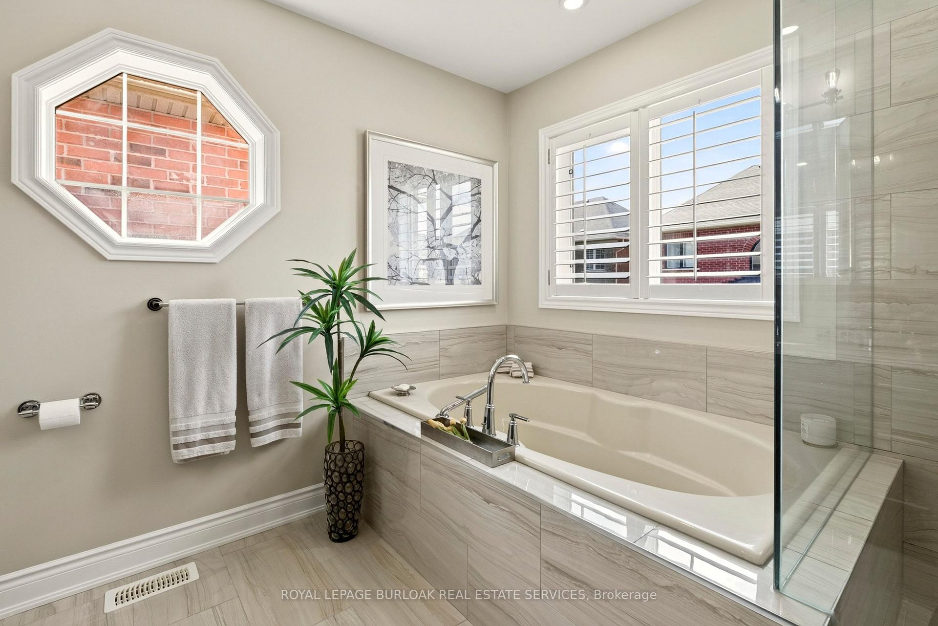 Photo 32 of 3367 Whilabout Terrace, Oakville, Bronte — HOMEH