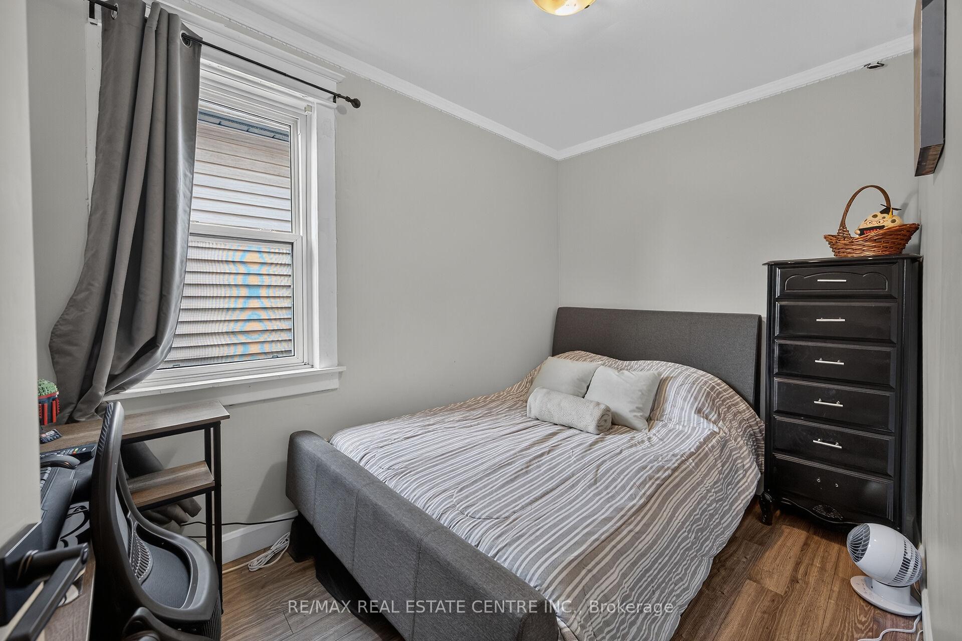 Photo 25 of 220 Paling Avenue, Hamilton, Homeside — HOMEH