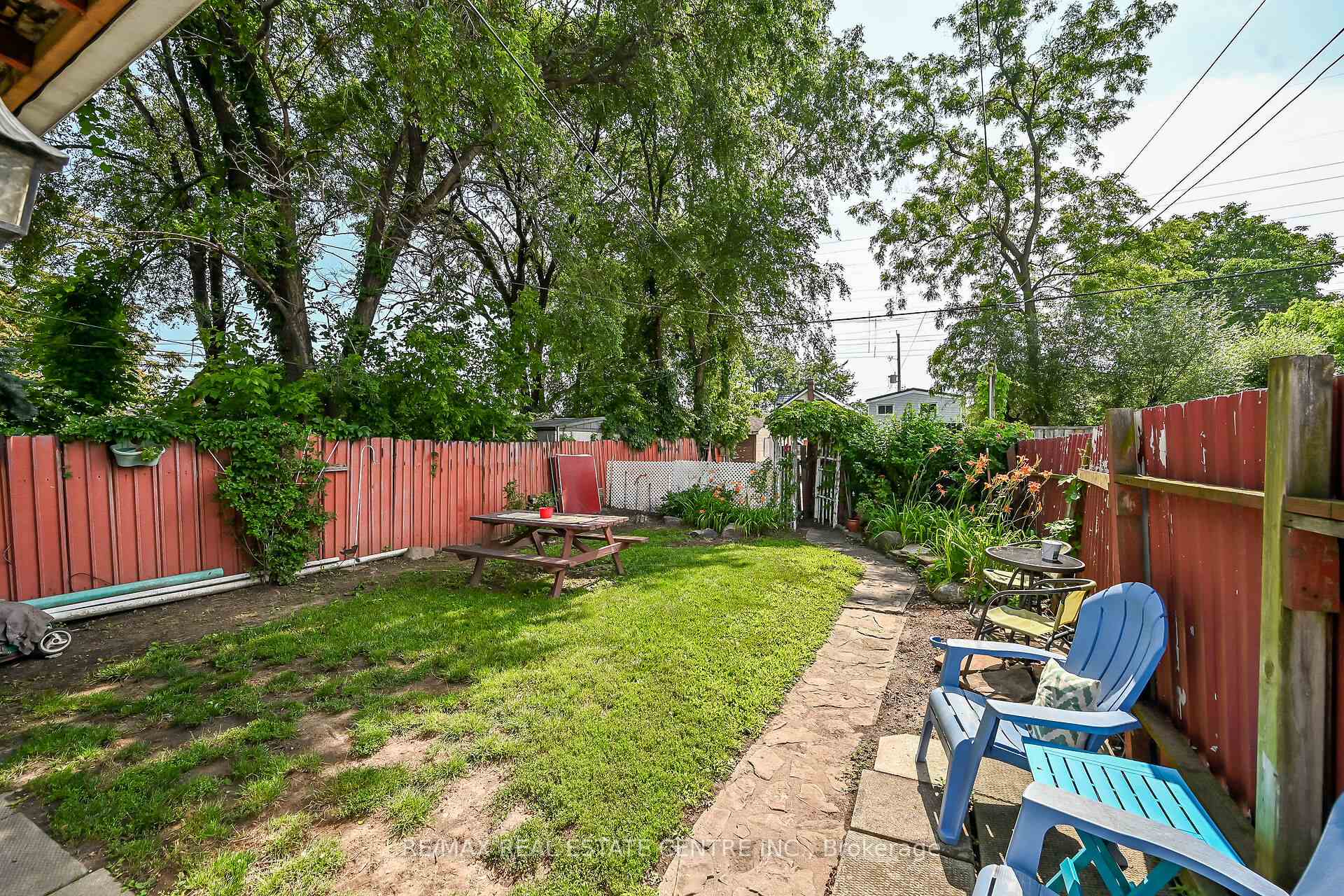 Photo 33 of 220 Paling Avenue, Hamilton, Homeside — HOMEH