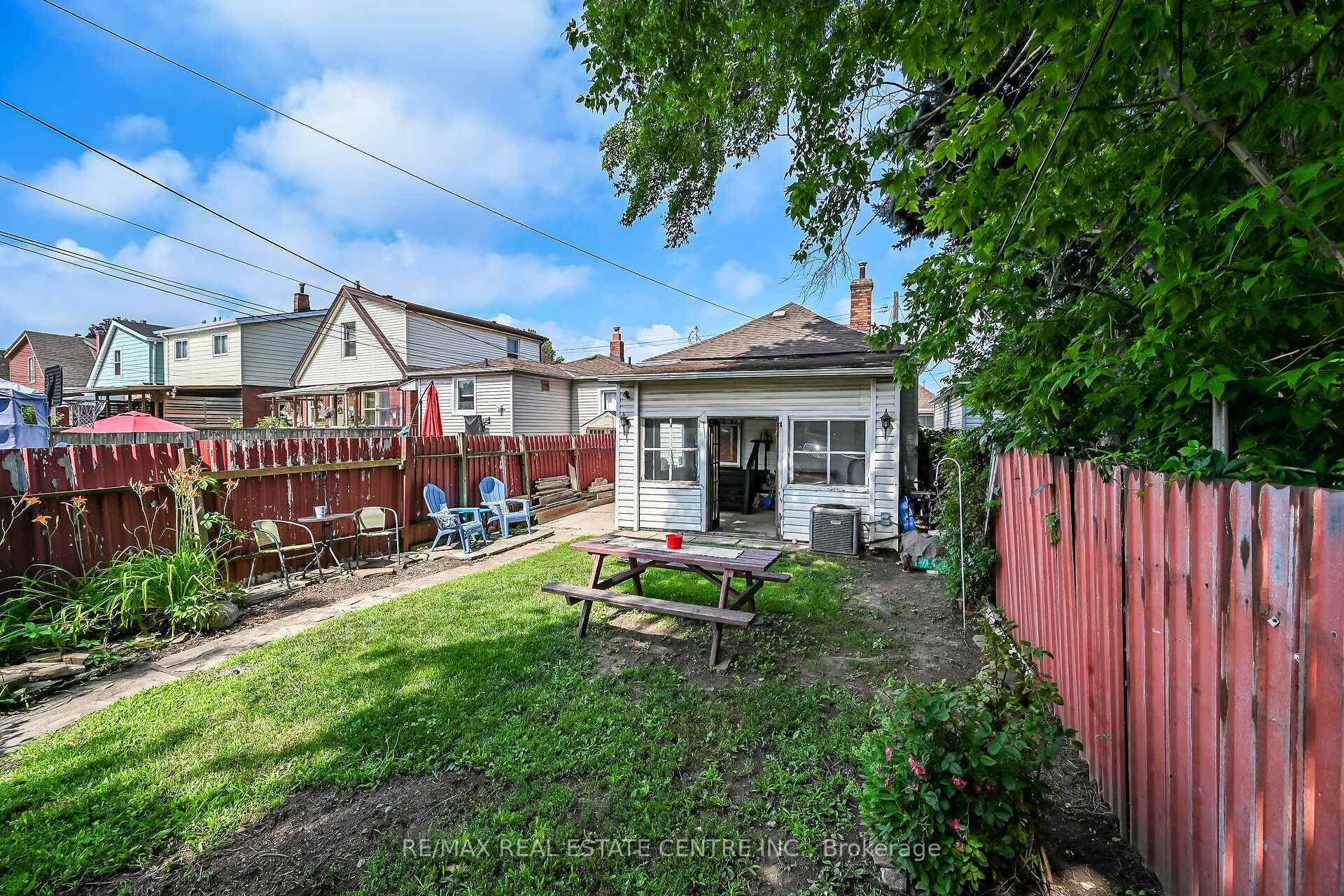 Photo 37 of 220 Paling Avenue, Hamilton, Homeside — HOMEH