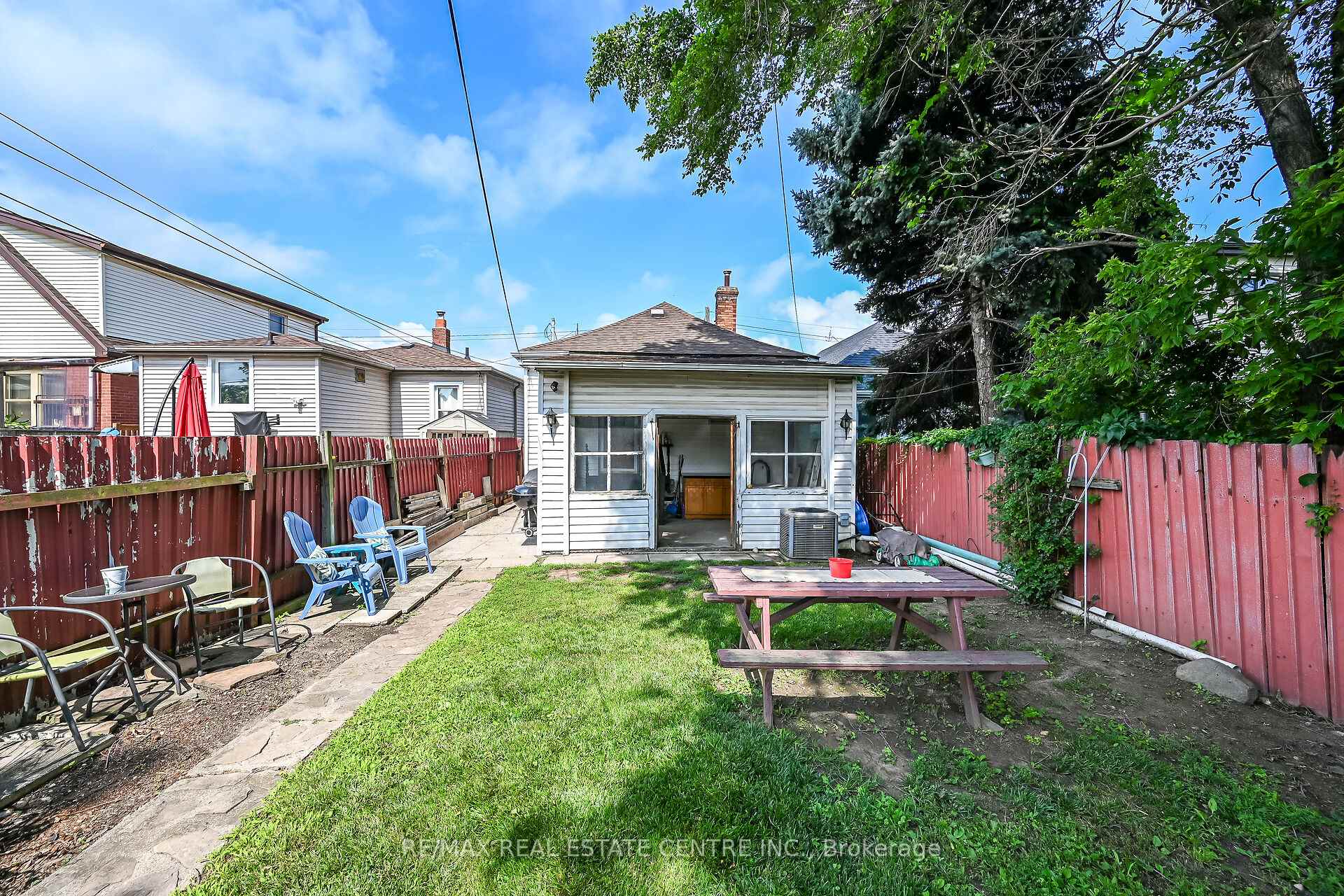 Photo 38 of 220 Paling Avenue, Hamilton, Homeside — HOMEH