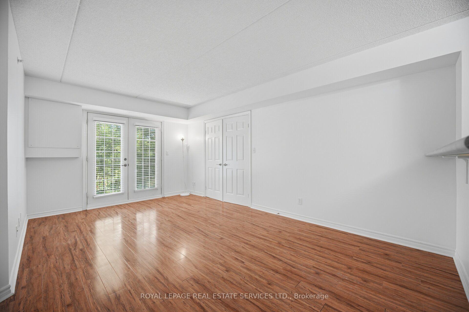 Photo 8 of Unit 209, 1490 Bishops Gate, Oakville, Glen Abbey — HOMEH