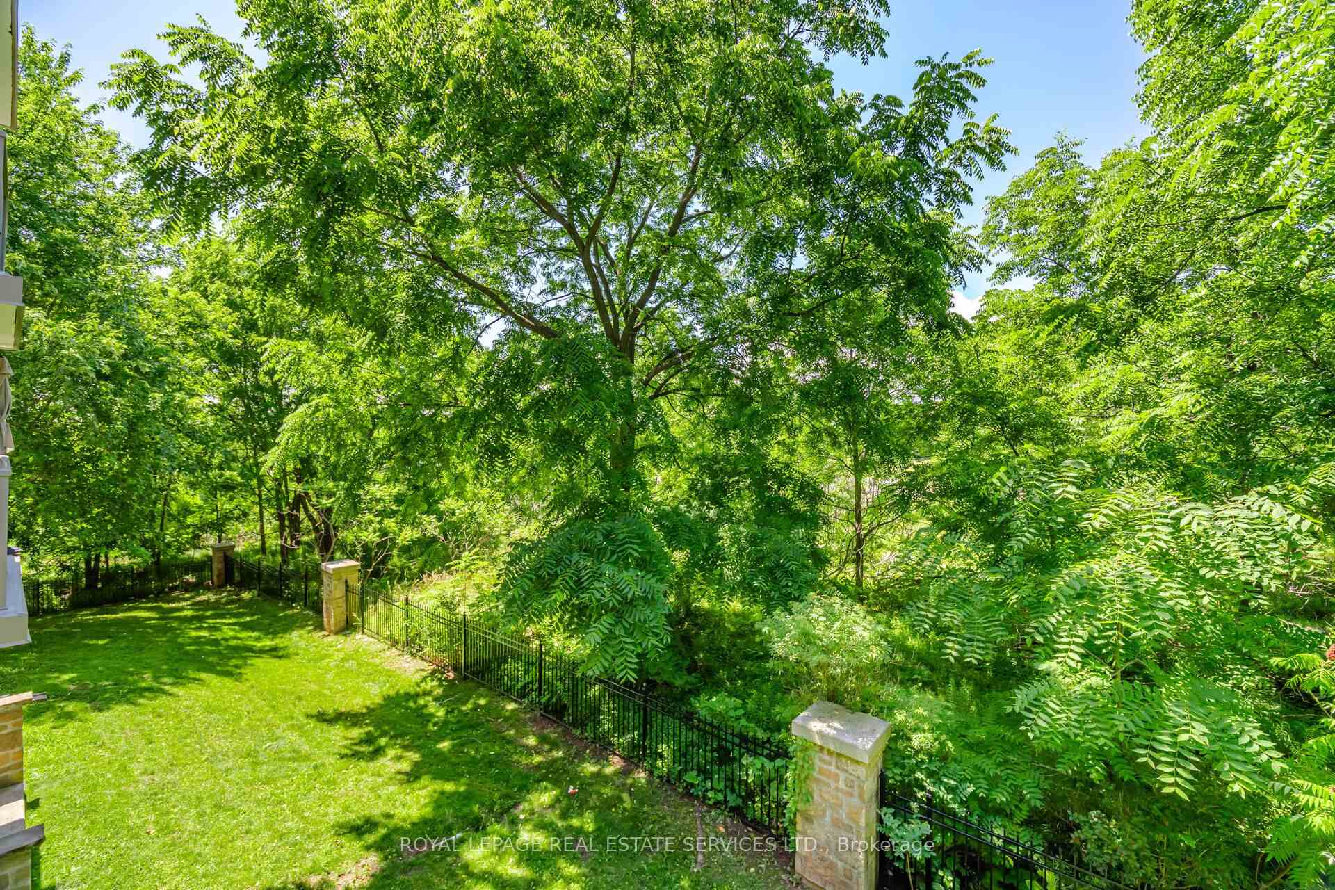 Photo 21 of Unit 209, 1490 Bishops Gate, Oakville, Glen Abbey — HOMEH