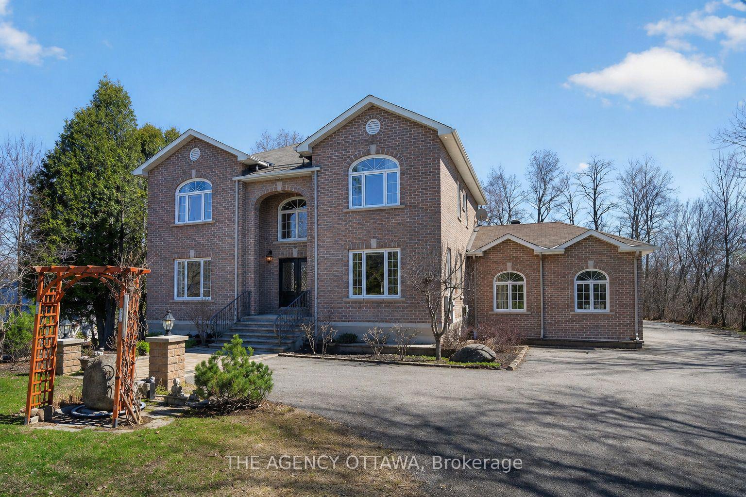 Photo 2 of 4633 Albion Road, Ottawa, Blossom Park/Kemp Park/Findlay Creek — HOMEH